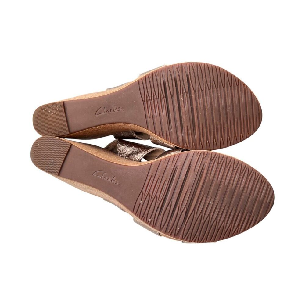 Clarks Collection Gold Nubuck Strap Leather Platform Wedge Sandal Size 9.5M EUC - Picture 6 of 9